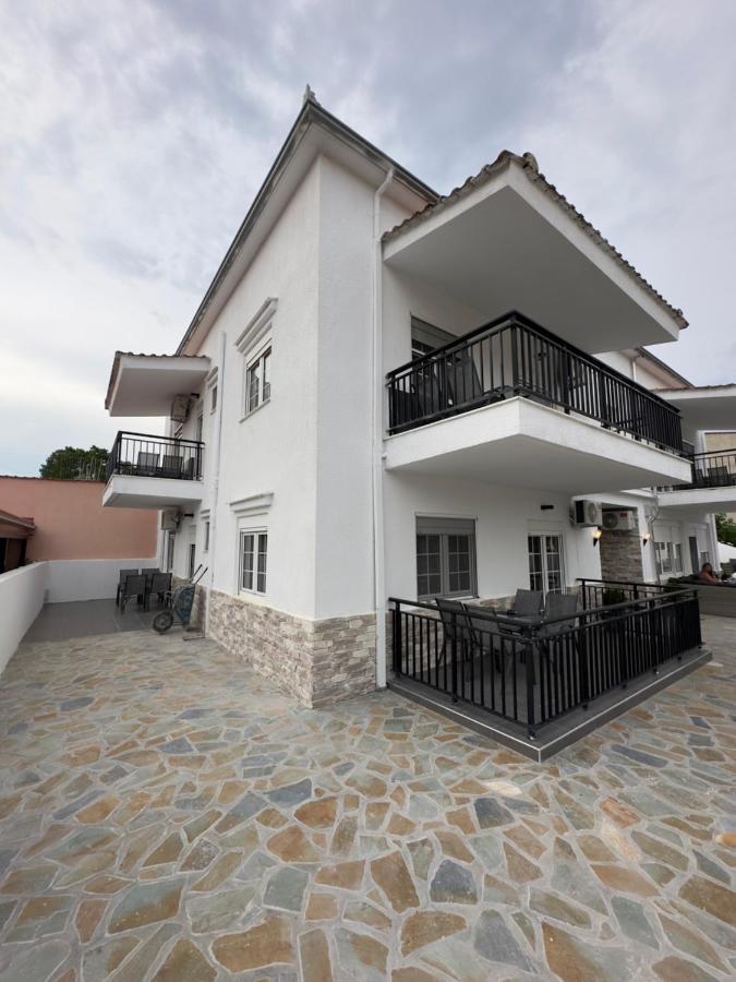 Mesangala Sunrise Apartment Néa Meságkala Exterior foto